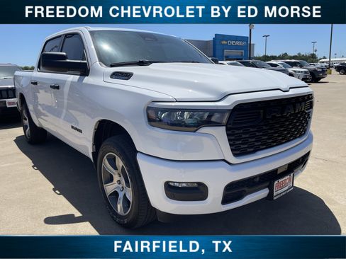 Used 2025 RAM 1500 Tradesman AWD/4WD image 1