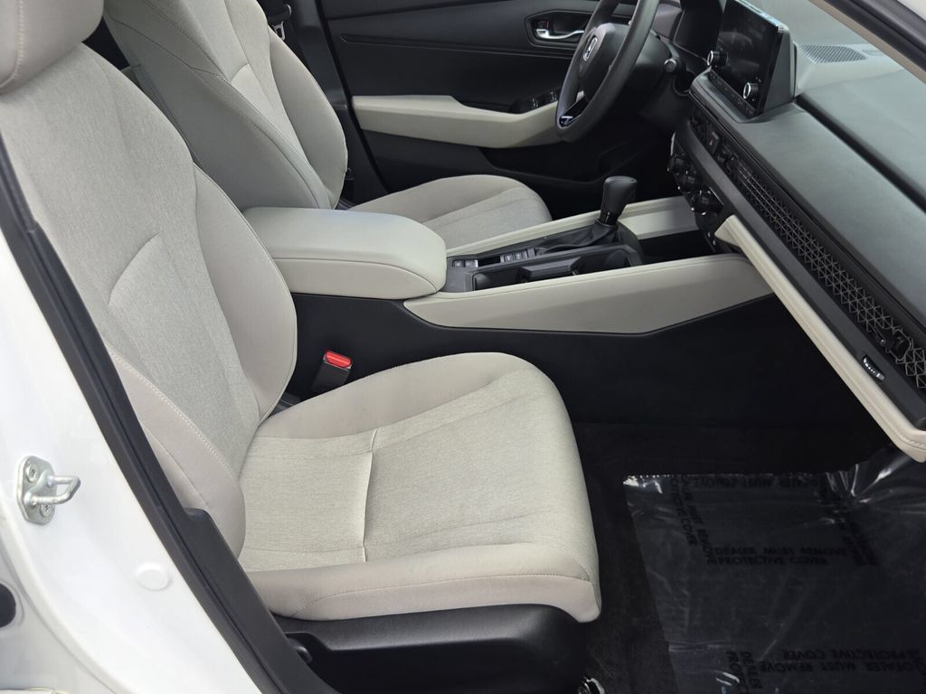 Used 2024 Honda Accord LX image 17