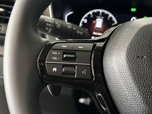 New 2025 Honda Pilot Touring image 29