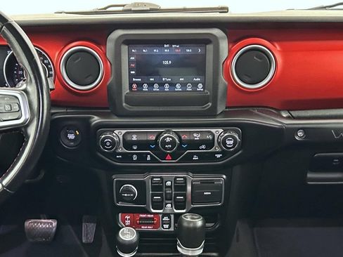 Used 2021 Jeep Wrangler Unlimited Rubicon AWD/4WD image 12