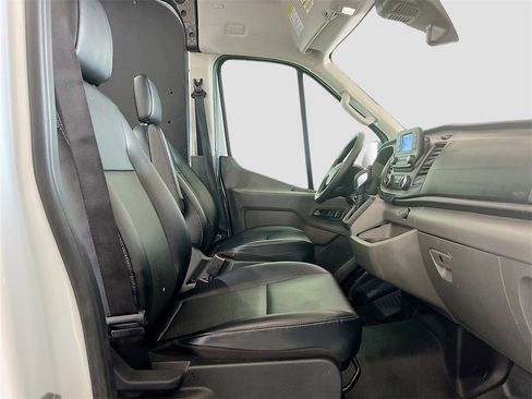 Used 2024 Ford Transit 250 148 Medium Roof w/ Load Area Protection Package image 26