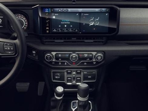 New 2026 Jeep Gladiator Sport image 5