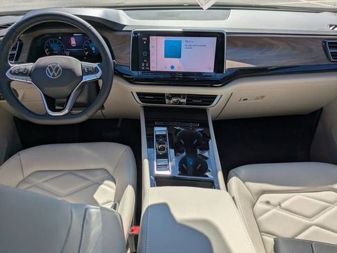 New 2026 Volkswagen Atlas SE image 17