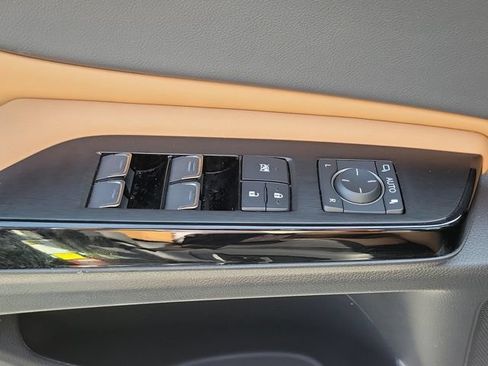 Used 2024 Lexus ES 350 w/ Premium Package FWD image 28
