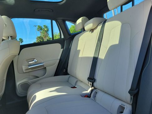 Certified 2025 Mercedes-Benz GLA 250 image 13