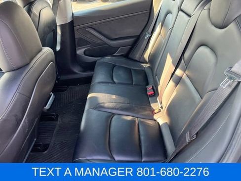 Used 2020 Tesla Model 3 Standard Range RWD image 29