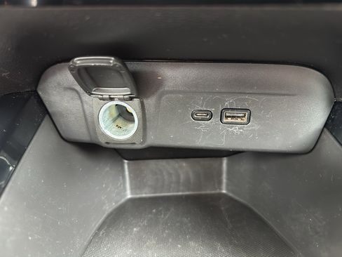Used 2025 Chevrolet Trax LT FWD image 27