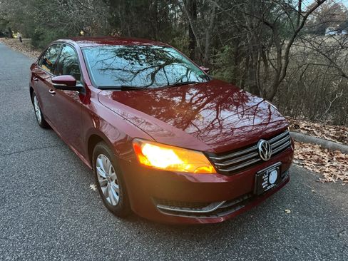 Used 2015 Volkswagen Passat 1.8T S image 8
