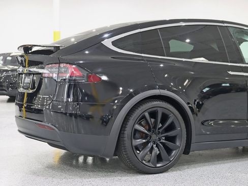 Used 2020 Tesla Model X AWD/4WD image 10