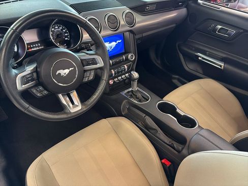 Used 2020 Ford Mustang Convertible w/ Equipment Group 101A RWD image 18