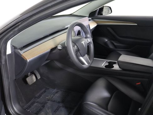 Used 2023 Tesla Model 3 Standard Range image 26