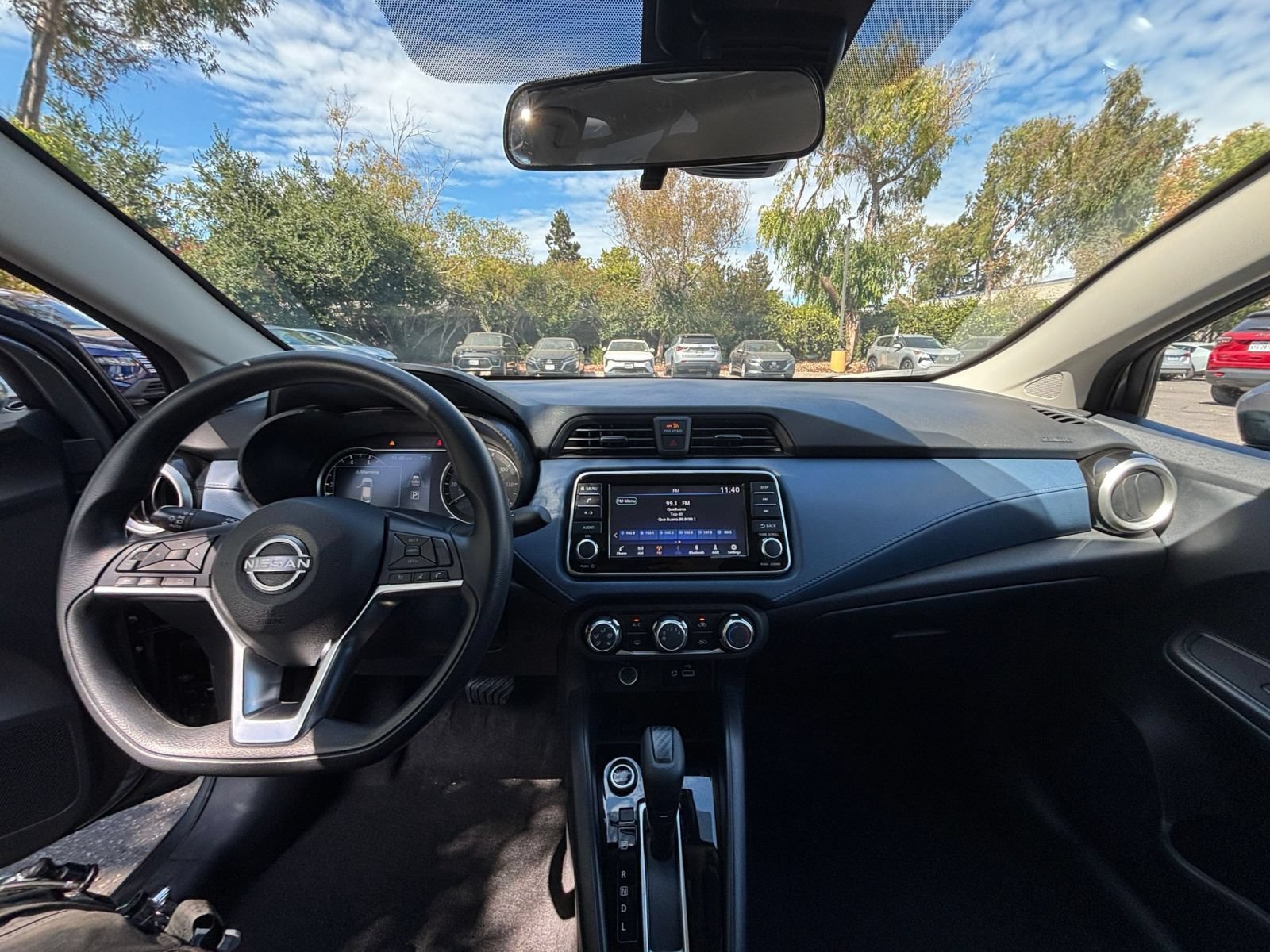 Used 2025 Nissan Versa SV FWD image 30