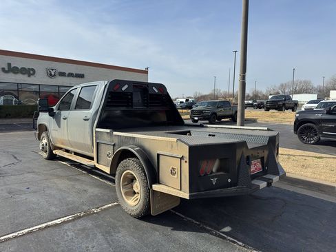 Used 2024 Chevrolet Silverado 3500 LT w/ Safety Package image 3