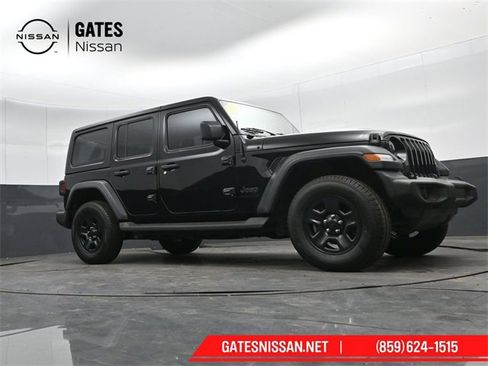 Used 2023 Jeep Wrangler Sport image 34