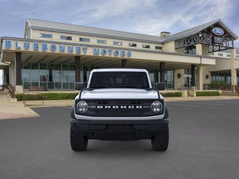 New 2025 Ford Bronco 4-Door image 6