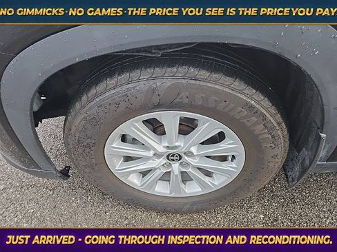 Used 2025 Toyota Grand Highlander FWD image 12