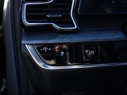 Used 2023 Kia Sportage X-Line image 34