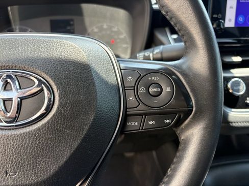 Used 2023 Toyota Corolla SE FWD image 17
