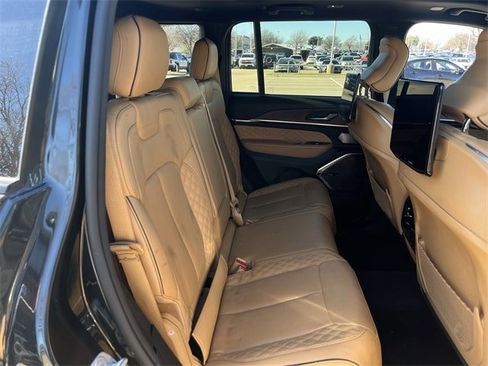 Used 2023 Jeep Grand Cherokee Summit w/ Adv Protech Group IV image 33