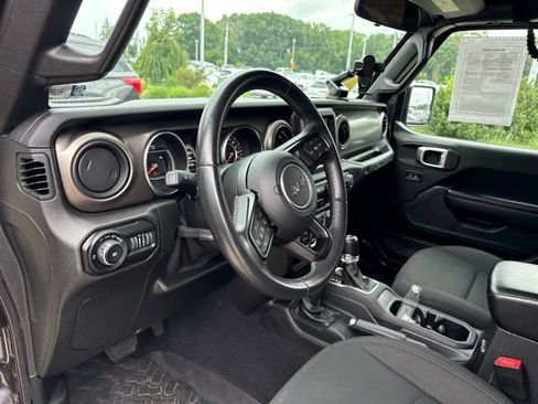 Used 2018 Jeep Wrangler Sport AWD/4WD image 14