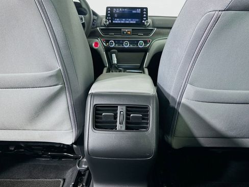 Used 2019 Honda Accord EX image 26