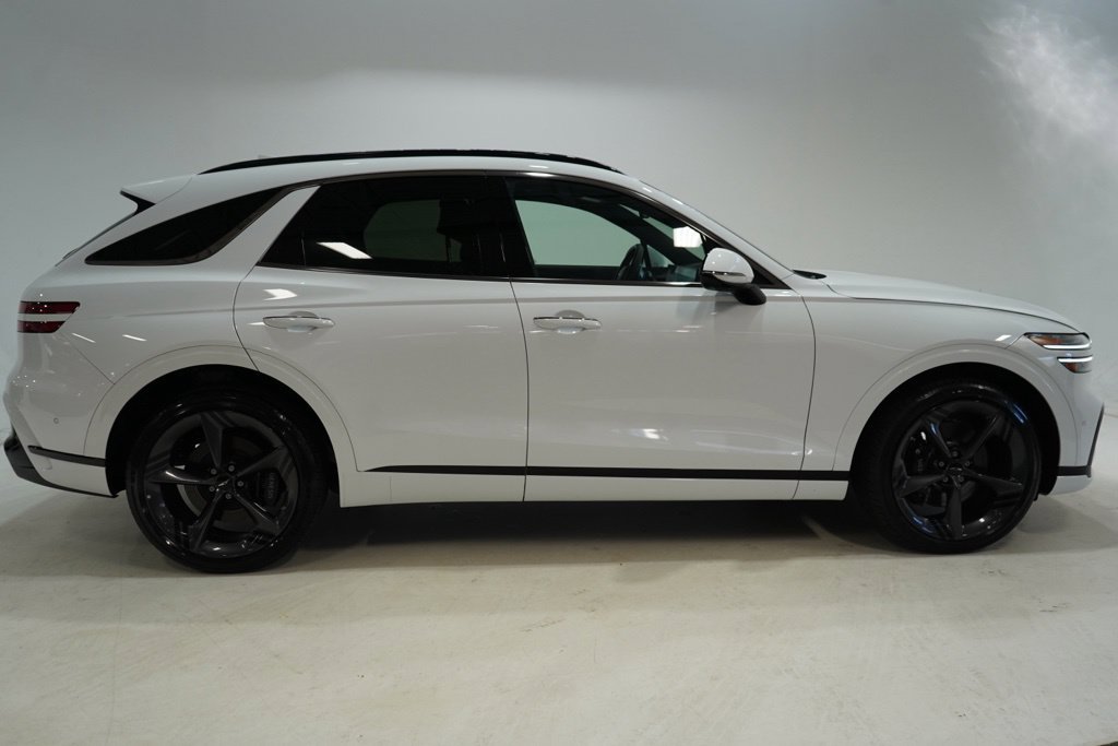 Used 2026 Genesis GV70 3.5T Sport Prestige AWD/4WD image 8