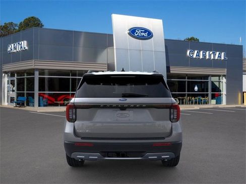 New 2025 Ford Explorer Active w/ Active Comfort Package image 5