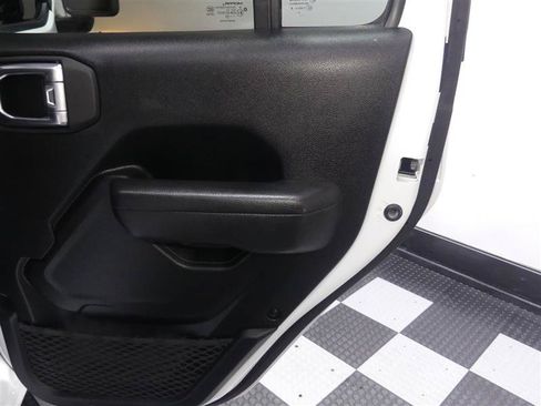 Used 2022 Jeep Wrangler Unlimited Sport AWD/4WD image 24