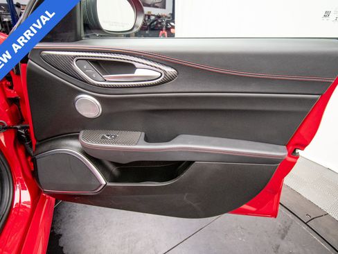 Used 2023 Alfa Romeo Giulia Estrema AWD/4WD image 48