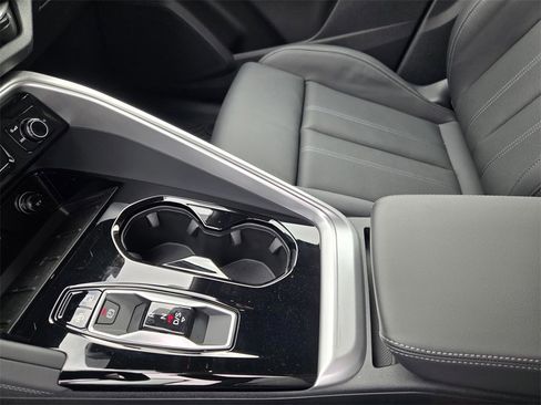 Used 2025 Audi Q5 2.0T Premium Plus image 24