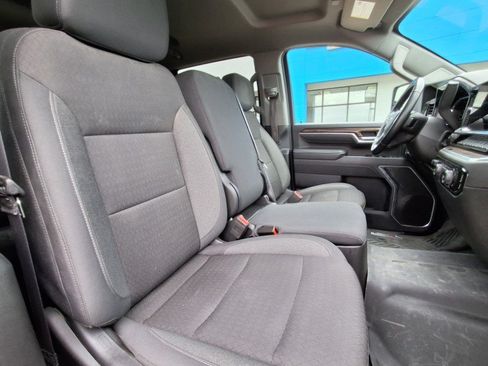 Used 2025 Chevrolet Silverado 2500 LT AWD/4WD image 15