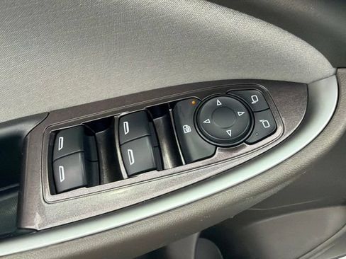 Used 2020 Chevrolet Malibu LS w/ Driver Confidence Package II FWD image 17