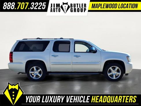 Used 2008 Chevrolet Suburban LTZ w/ LTZ Preferred Equipment Group image 4