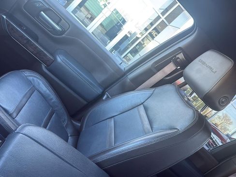 Used 2023 GMC Sierra 2500 Denali w/ Denali Ultimate Package image 26