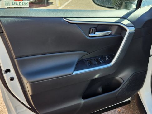 Certified 2025 Toyota RAV4 XLE image 7