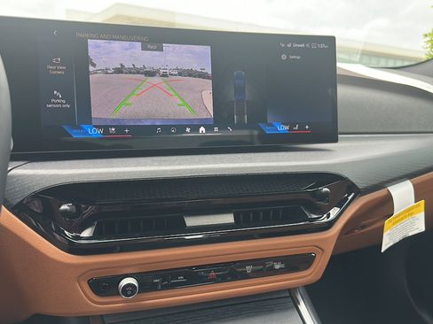 New 2025 BMW 330i Sedan w/ Premium Package image 21