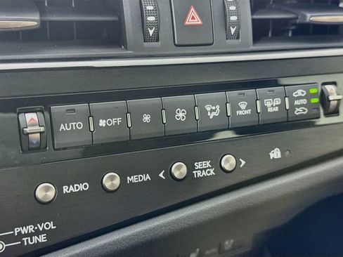 Used 2025 Lexus ES 350 w/ Premium Package FWD image 20