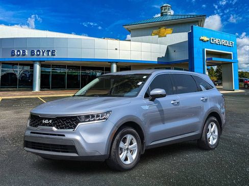 Used 2023 Kia Sorento LX FWD image 9