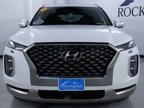 Used 2022 Hyundai Palisade Calligraphy image 2