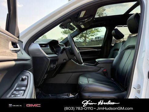 Used 2024 Jeep Grand Cherokee L Limited w/ Luxury Tech Group II AWD/4WD image 24