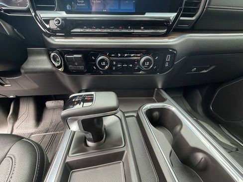 Used 2024 Chevrolet Silverado 1500 RST AWD/4WD image 12
