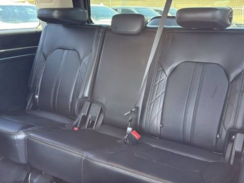 Used 2020 Ford Expedition Platinum RWD image 13