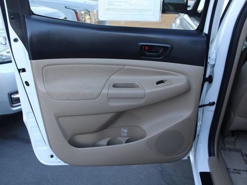 Used 2009 Toyota Tacoma PreRunner RWD image 23