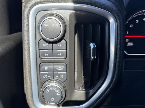 Used 2022 Chevrolet Silverado 1500 LT Trail Boss w/ Bed Protection Package image 12