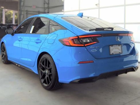 Used 2024 Honda Civic Sport image 6