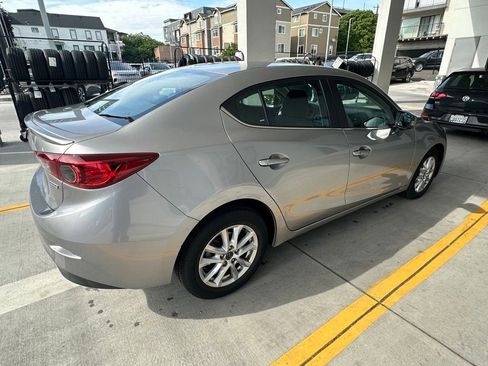 Used 2015 MAZDA MAZDA3 i Touring FWD image 7