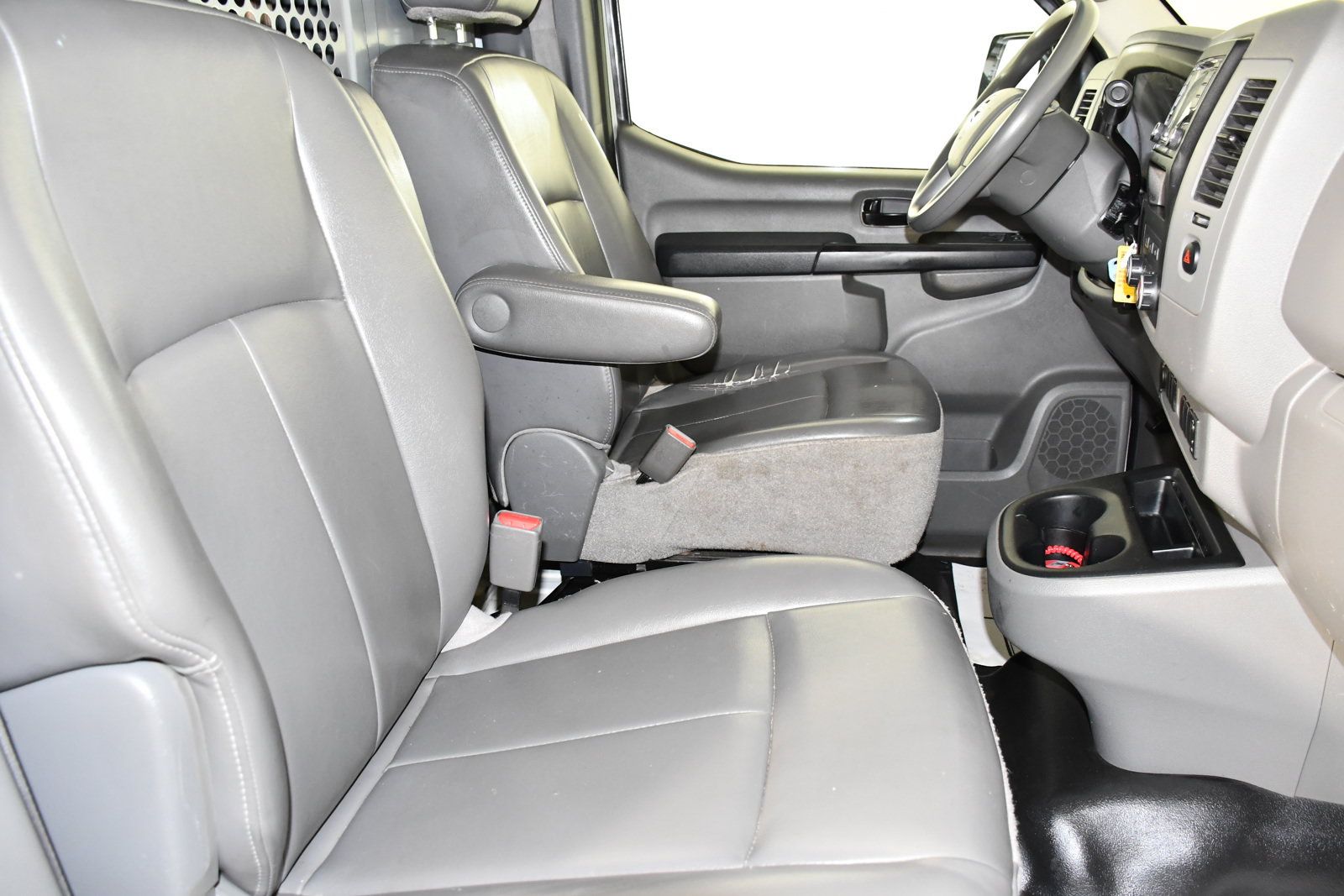 Used 2018 Nissan NV 1500 S RWD image 42