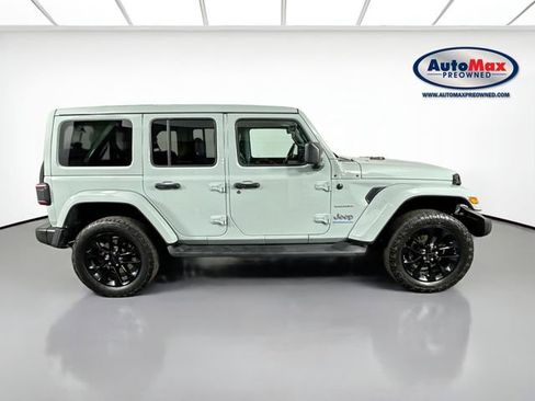 Used 2023 Jeep Wrangler Unlimited Sahara w/ Cold Weather Group AWD/4WD image 10