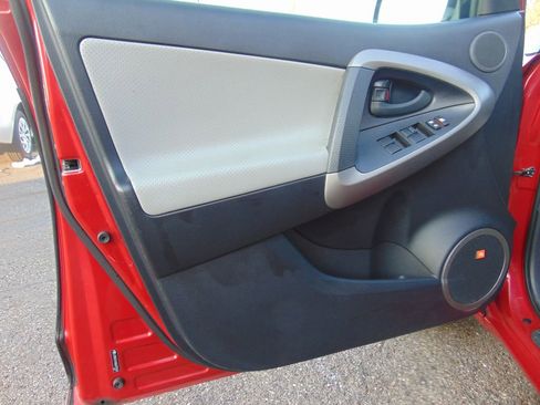 Used 2008 Toyota RAV4 Limited image 19