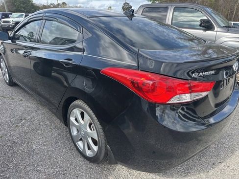 Used 2013 Hyundai Elantra Limited w/ Technology Pkg image 10